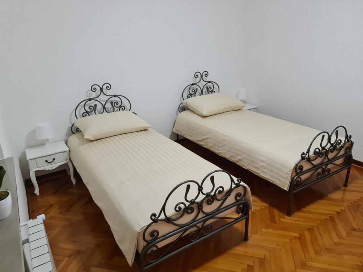 Amore Koper Apartment Exterior photo