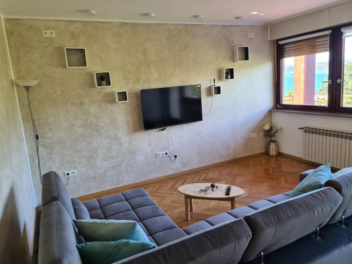 Amore Koper Apartment Exterior photo